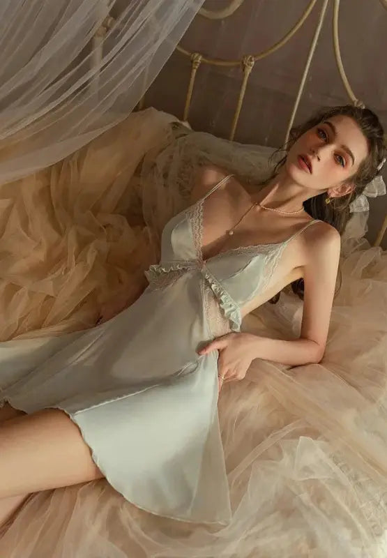 NocteLace™ Heart of Glass Nightdress