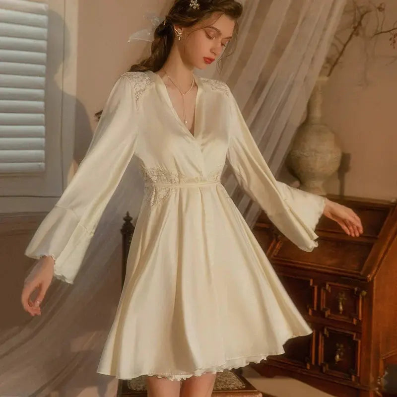NocteLace™ Julia Sexy Ice Silk Set