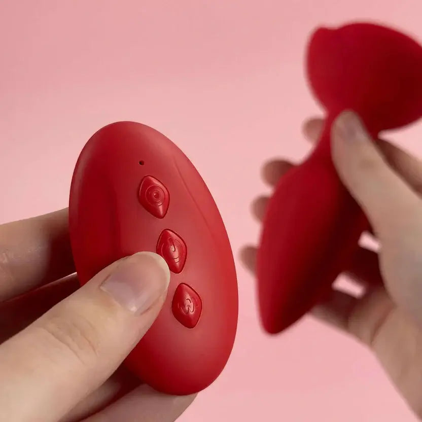 NocteLace™ Rose Remote Control Vibrating Stimulator